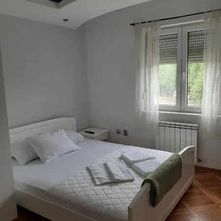 Loznicki Stan Na Dan 2 - Stan Na Dan Apartment *