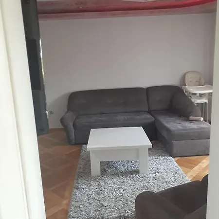 Loznicki Stan Na Dan 2 - Stan Na Dan Apartment Loznica