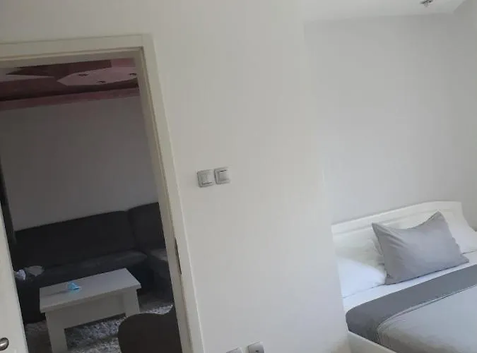 Loznicki Stan Na Dan 2 - Stan Na Dan Apartament